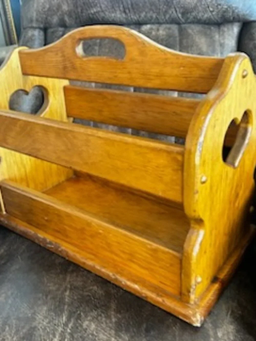 Vintage Primitive Rustic Portable Aged Patina Wooden Magazine Rack Record Holder